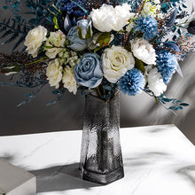 Load image into Gallery viewer, Triangular Luxury Glass vase
